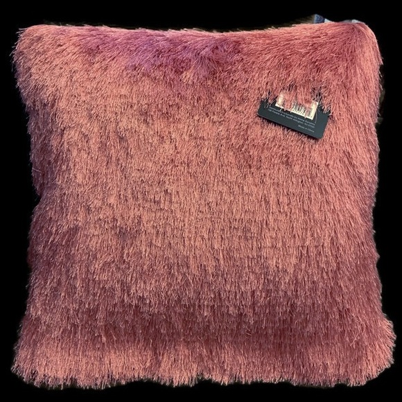 nicole miller throw pillows